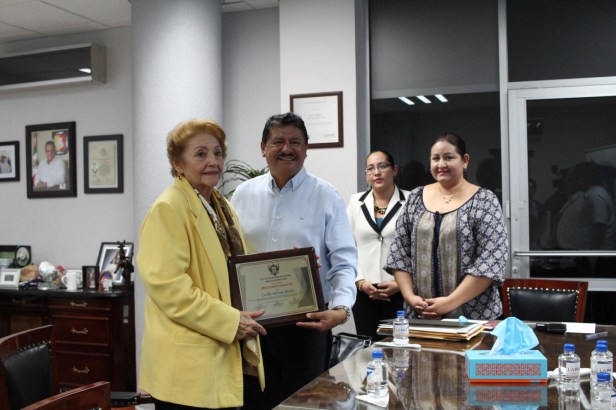 FIRMA (2)_1488422275.JPG