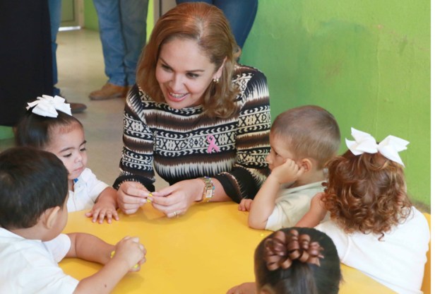 2-DIF-LOS-CABOS-VISITA-FESTIVAL-DIA-DEL-NIÑO