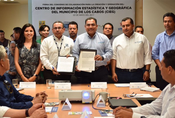 7-logra-gobierno-de-Los-Cabos-creación-del-centro-de-información-estadística-y-geografía.jpg