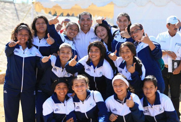 1alcalde-banderazo-obras-Don-Koll