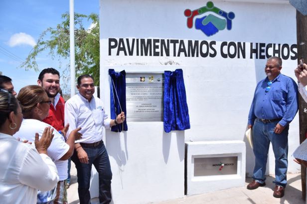 IMPUESTOS DE CIUDADANOS SE VEN REFLEJADOS EN MÁS OBRAS DE PAVIMENTACIÓN PARA FAMILIAS DE CSL.jpg
