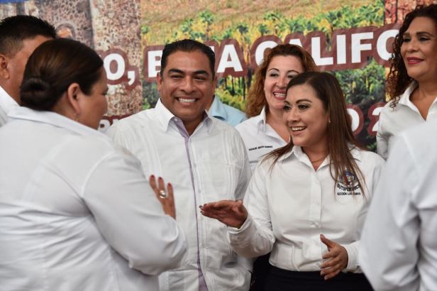 CUBRE AL 100% GOBIERNO DE ARTURO DE LA ROSA CON PAGO DE BONOS A SINDICALIZADOS