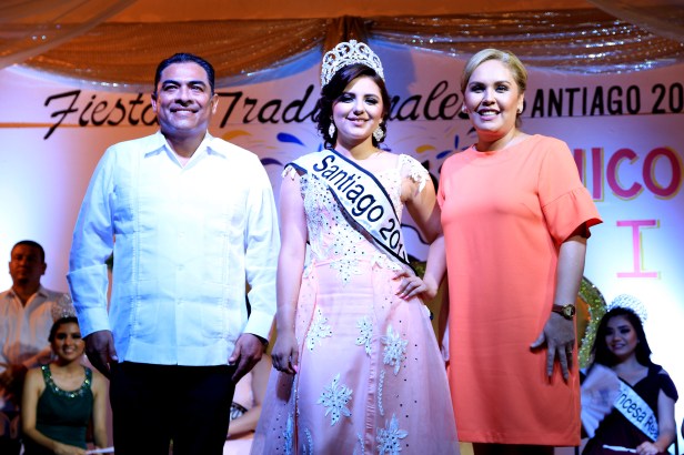 EN UN AMBIENTE FAMILIAR, INAUGURA ALCALDE DE LOS CABOS FIESTAS TRADICIONALES DE SANTIAGO 2017....