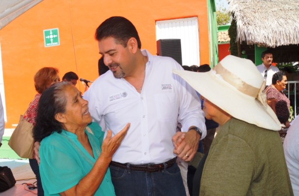 foto1_65mas_seguro_popular