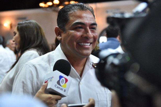 01 alcalde listo para el informe (1).jpeg