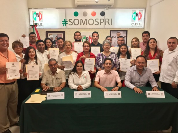 Presidenta y Subsecretarios.jpg