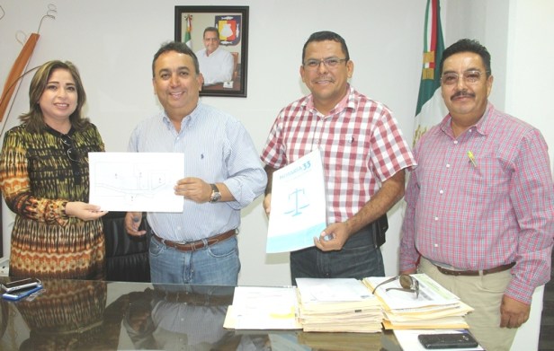 02.- Luego de más de 50 años de fundada, al comunidad de Tepentú tiene Fundo Legal, para dar certeza a la propiedad, revela el alcalde Francisco Pelayo..JPG