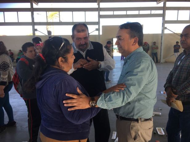 04.- Agradece alcalde durante gira de trabajo, el apoyo brindado a su gobierno..jpg