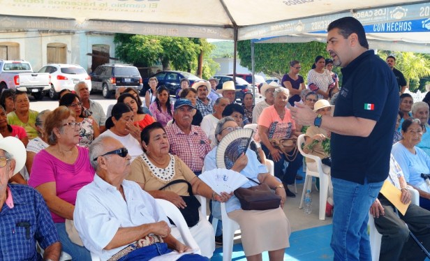 foto1_mejorar_atencion_adultos_mayores