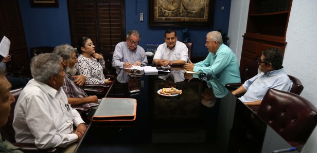 02 AFINAN DETALLES PARA TRADICIONAL DESFILE DEL DÍA DEL TRABAJO.JPG