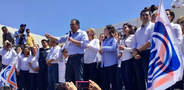 Buró político 16 04