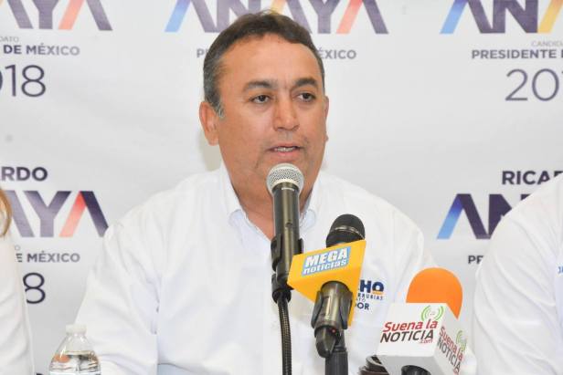 FOTO1 BOLETIN 25 PANCHO PELAYO 29 ABRIL.jpg