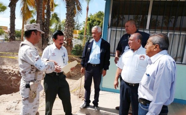 01.- Acompañado de instituciones diversas, Protección Civil supervisa condiciones de planteles considerados como albergues, para que esten en buen estado, durante temporada de huracane