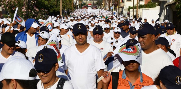 01 SINDICATOS DEL MUNICIPIO DESFILAN POR CALLES DEL CENTRO, EN CONMEMORACIÓN POR EL DÍA DEL TRABAJO.JPG