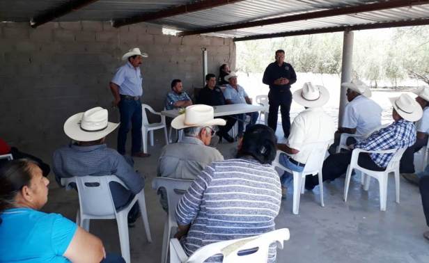 02.-Con presencia de ganaderos, El Director de Vigilancia e Inspección Pecuaria Municipal, Rodrigo Osuna Romero se siguen integrando nuevos comit´pes de Ganadero Vigilantes.
