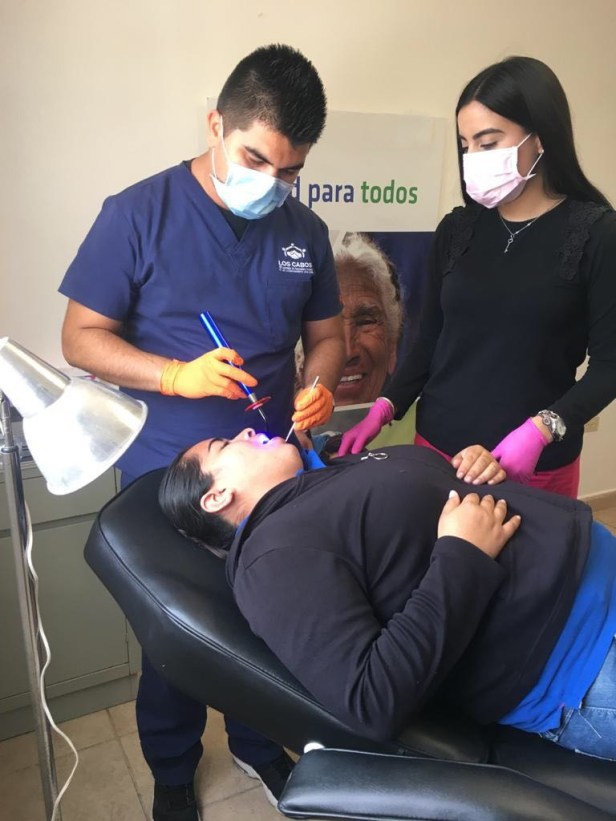 02 SE BRINDA ATENCIÓN MÉDICA EN CONSULTORIO MUNICIPAL EN SJC .jpg