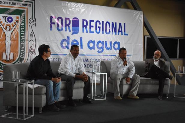 03 PARTICIPA OOMSAPAS EN FORO REGIONAL DEL AGUA..jpg