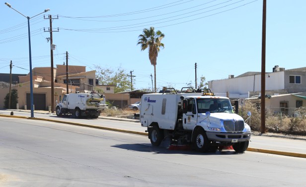 03 TRABAJO COORDINADO DE GOBIERNO Y COMERCIANTES, MEJORA IMAGEN DEL CENTRO DE CSL mv