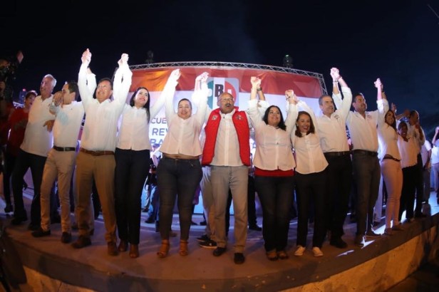 Buró Político 25-05