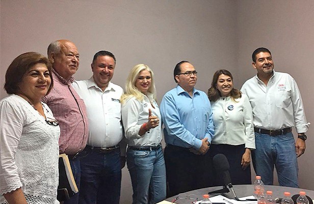 Foto Balconeando del 16 de mayo.jpg