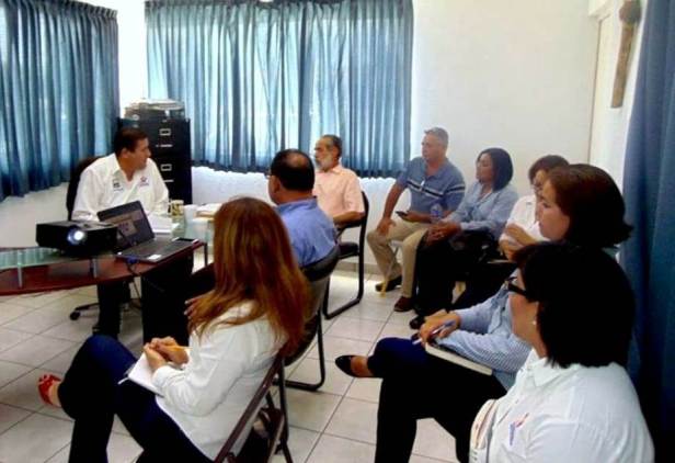02.- Autoridades Estatales y Municipales fortalecen progamas de apoyo a familioas más necesitadas.
