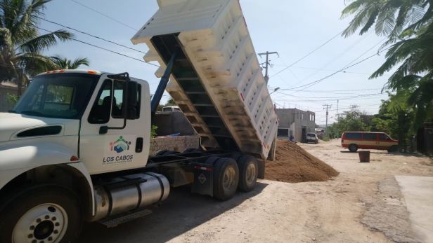 02 AVANZA SERVICIOS PÚBLICOS EN REHABILITACIÓN DE CAMINOS RURALES.jpeg