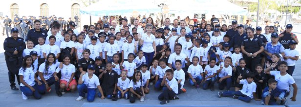 02 CONCLUYE CURSO DE VERANO “ SOY HIJO DE POLICÍA Y ESTOY ORGULLOSO” CON ENTREGA DE ÚTILES ESCOLARES.JPG