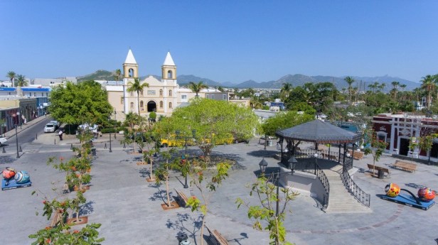 PRINCIPAL CMD PLAZA MIJARES (1).jpg