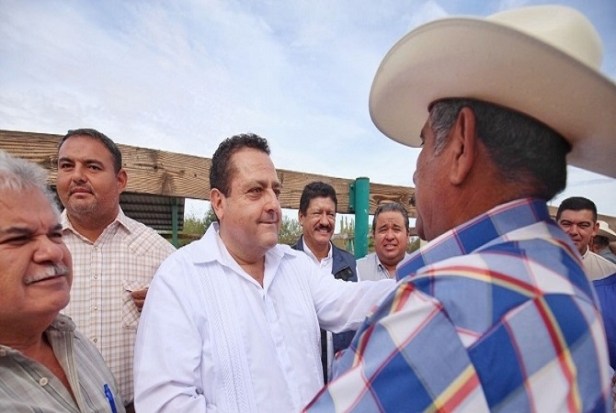 carlos-mendoza-sectores-productivos-2.jpg