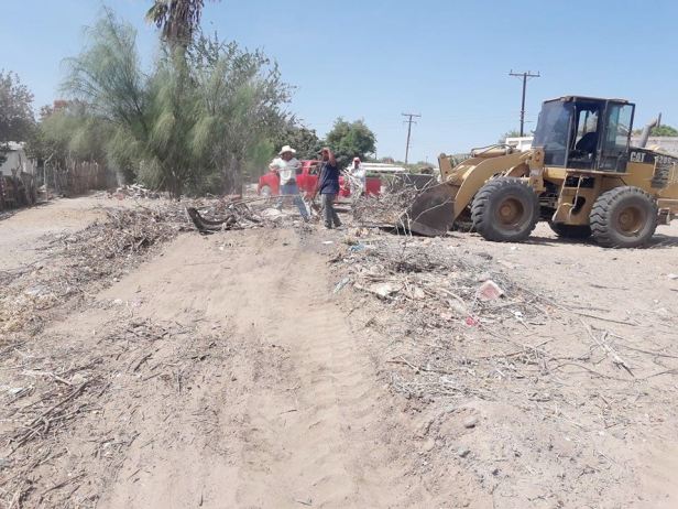01.-Ayuntamiento de Comondú realiza jornadas de limpieza en diversas comunidades. (1).jpg