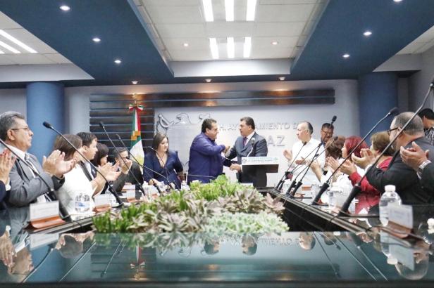 PRINCIPAL CMD TOMA PROTESTA LA PAZ.jpg