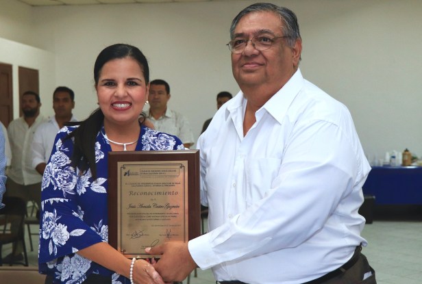 _01 FIRMAN CONVENIO DE COLABORACIÓN GOBIERNO MUNICIPAL Y COLEGIO DE INGENIEROS SIGLO XXI ..jpg