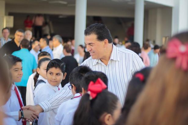 LUNES CÍVICO 15 DE OCTUBRE (2).jpg