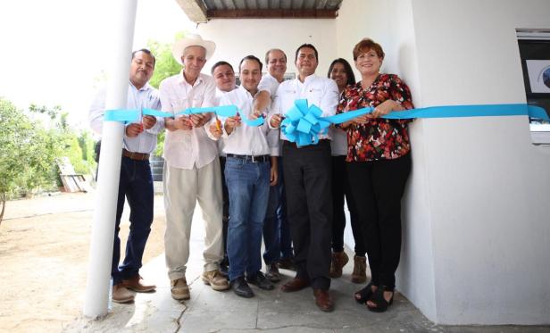 02 CONAFOR Y GOBIERNO MUNICIPAL ENTREGAN APOYOS A FAMILIAS DE SANTIAGO..jpeg