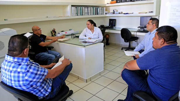 03 CAPACITAN A PERSONAL DE EJECUCIÓN FISCAL PARA MEJORAR EL SERVICIO AL CONTRIBUYENTE.jpg