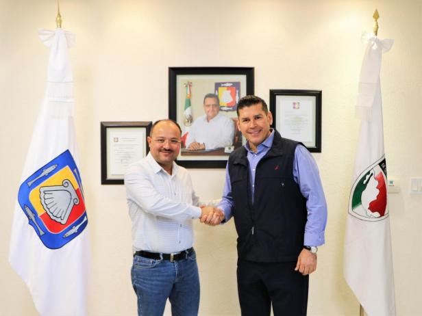 Alcalde Watler Con Secretario de gob.jpg
