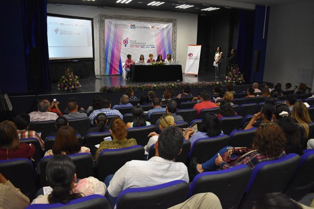 ISMUJERES_FORO LENGUAJE (1).jpg