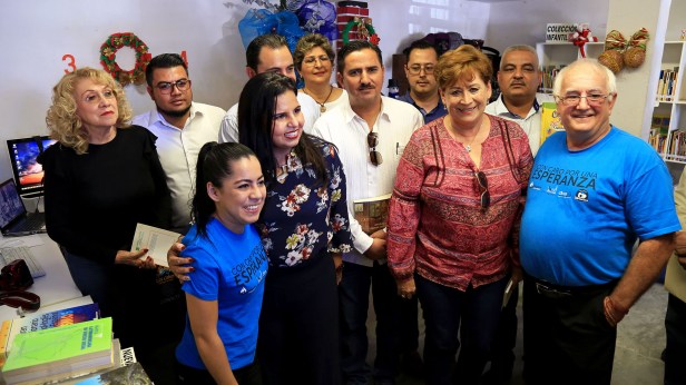 FOTO 2- DE LA MANO SOCIEDAD Y GOBIERNO POR MEJORES ESPACIOS PÚBLICOS.JPG