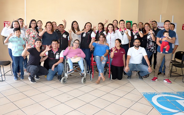 04 Gobierno de Los Cabos busca incorporar a personas con discapacidad auditiva.