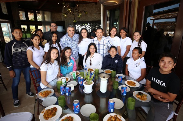 01 Ayudar a niños y jóvenes para construir una mejor historia para Los Cabos- Armida Castro 1