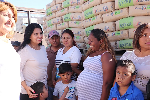 01 Gobernador y Alcaldesa entregan obras de infraestructura urbana y social en Los Cabos..