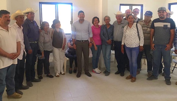 02 Se reúne Síndico Municipal con representantes del Ejido El Ranchito .jpeg
