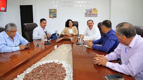 01 Celebran gremios de transporte en la modalidad de carga voluntad y disposición de Armida Castro Guzmán...
