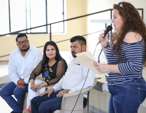 02 Padres de familia y monitores reconocen labor de la XIII Administración Municip.jpeg