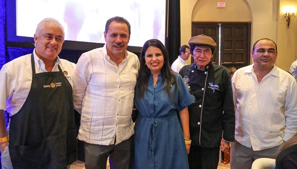 03 Con gran participación se realiza el 4.º Festival de Paellas en beneficio de jóvenes becados s ..