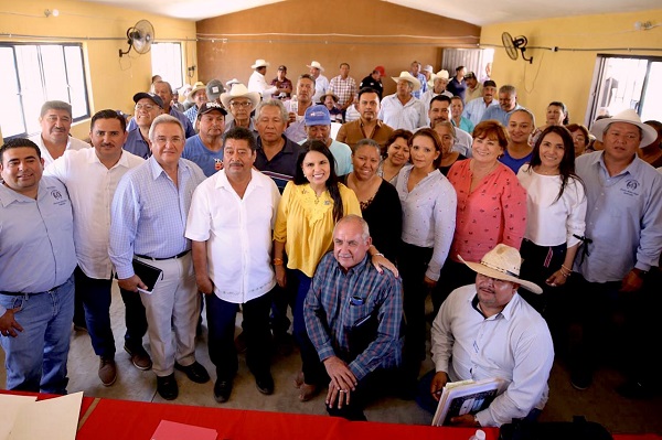 _Anuncia Alcaldesa Armida Castro Electrificación para Familias de la Candelaria y Comunidades Aledañas 1