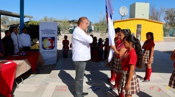 STDS_ ABANDERAMIENTOS EN BCS.JPG