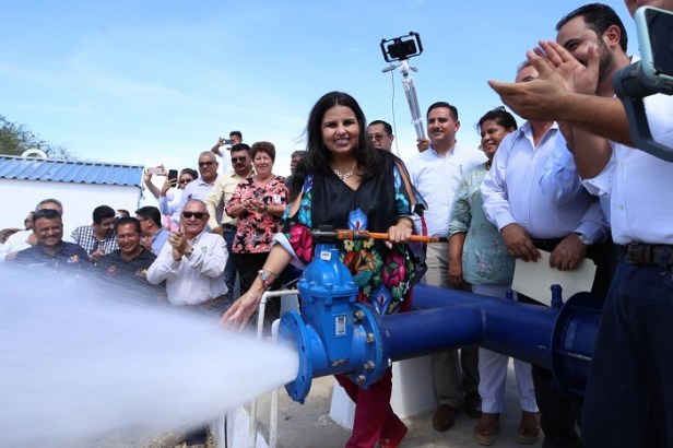 01 Con un beneficio para más de 18 mil habitantes inaugura alcaldesa Armida Castro Guzmán la reactivación del Pozo de agua 6    .jpeg