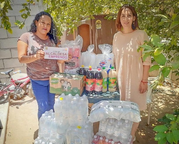 01 Programa “Con mi Alcaldesa Emprendo” continúa beneficiando a Productores Locales .jpeg
