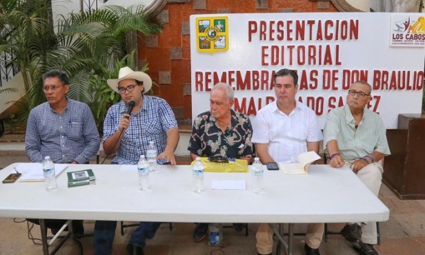 04 Gobierno Municipal continúa fomentando la identidad cabeña a través de presentación del libro- Remembranzas de Don Braulio Maldonado .jpeg